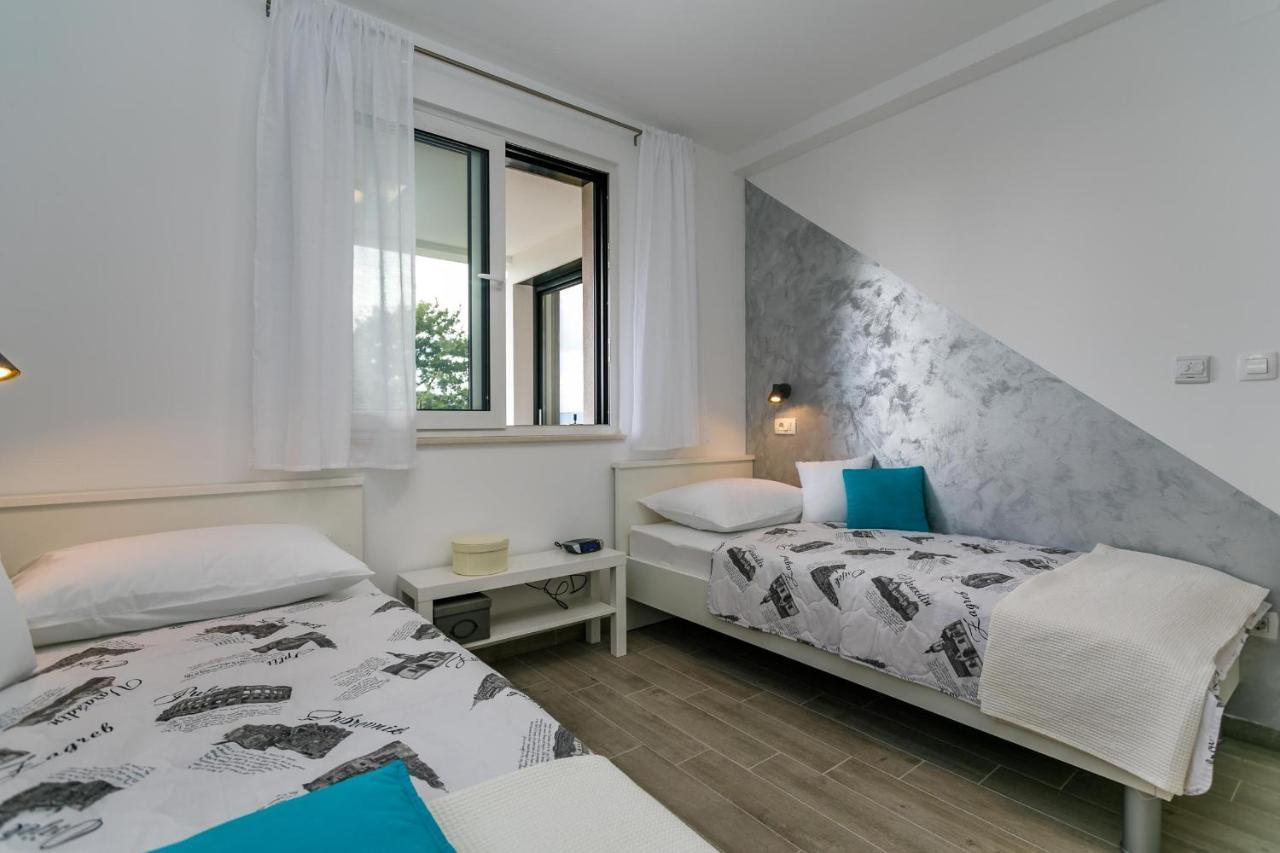 Appartamento 2A Partment Rukavina Njivice Esterno foto